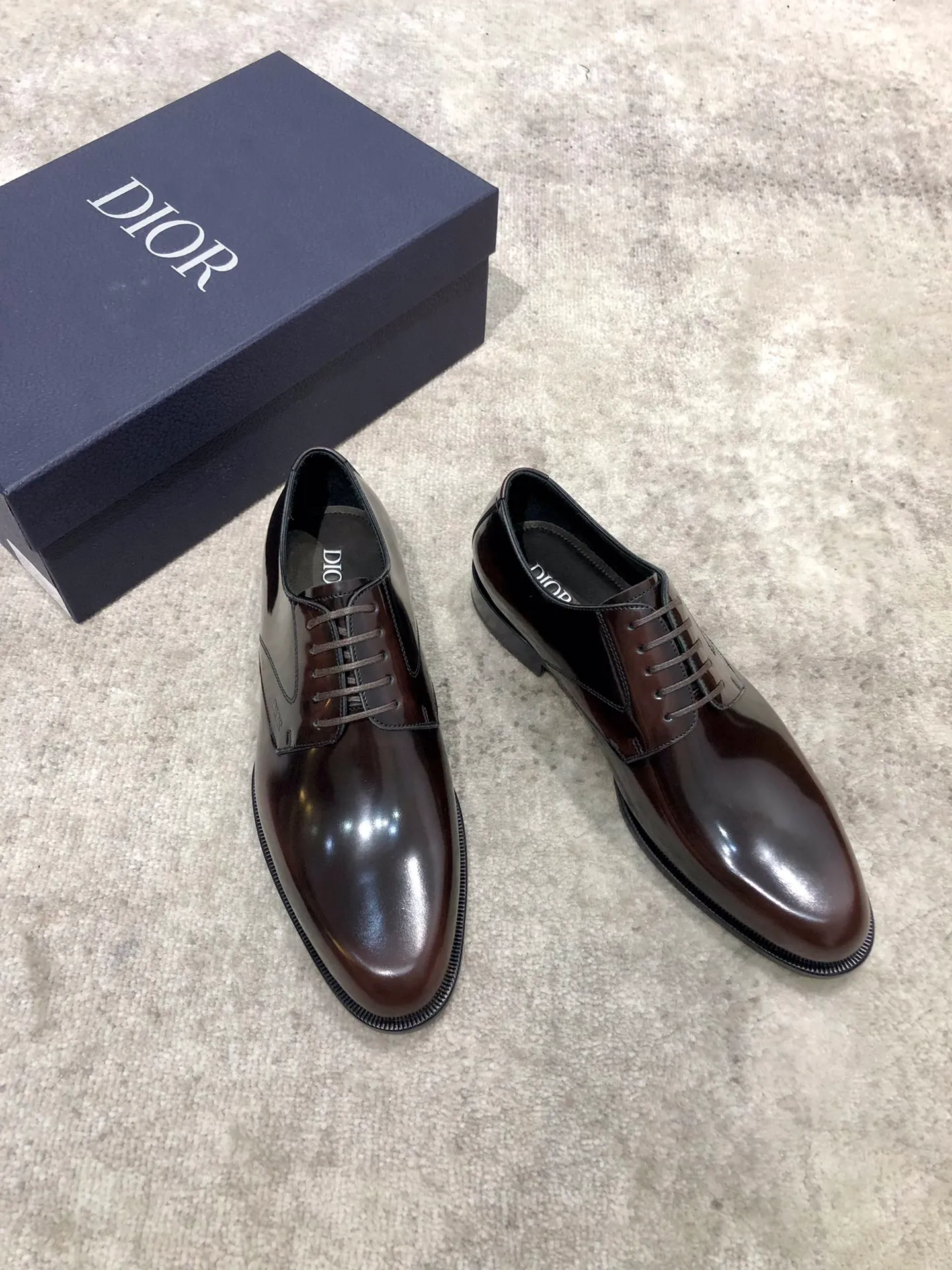 Men's shoes 💰960 Dior's new counters are on sale at the same time. The uppers are imported cowhide, water-dyed cowhide lining, genuine leather outsole, perfect details, standard size 38-44